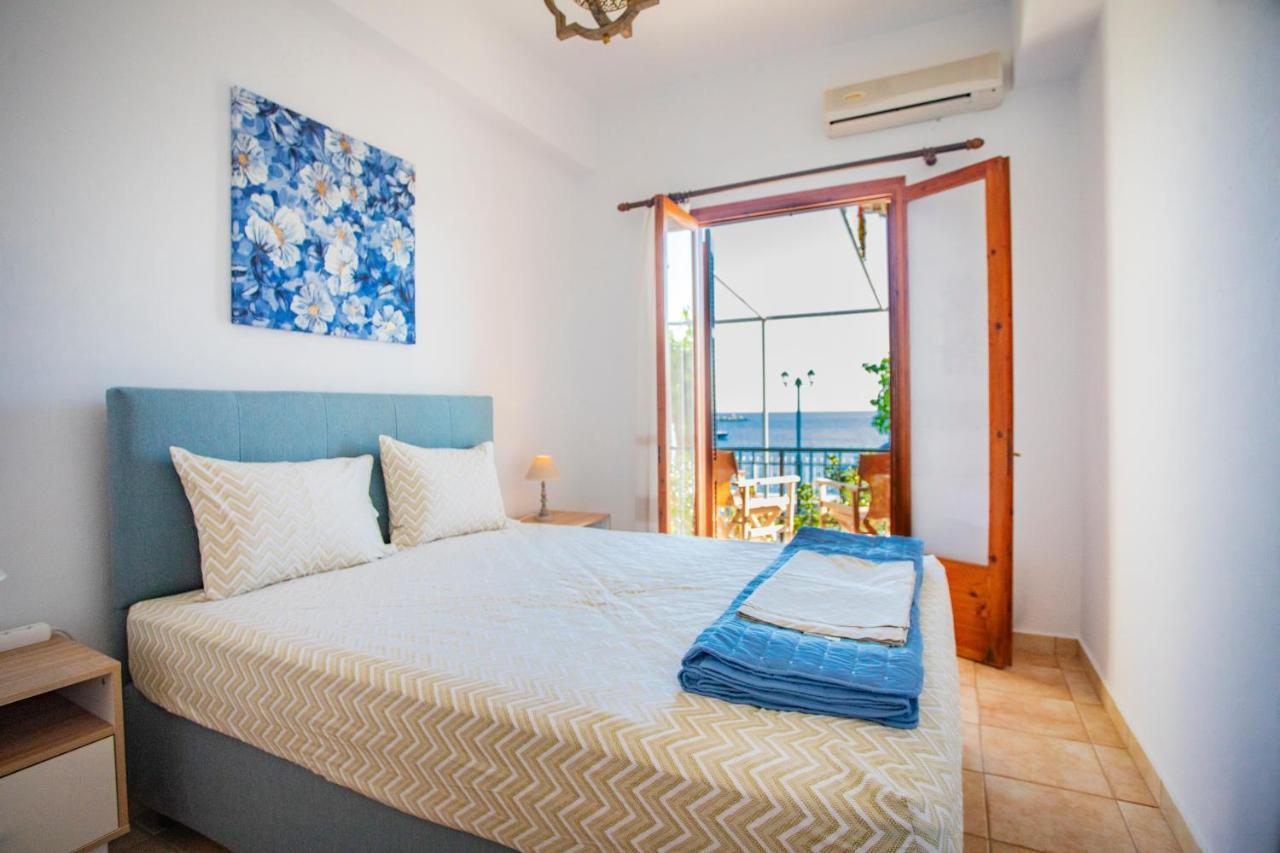 Notos Sea Front Apartment Глосса Экстерьер фото